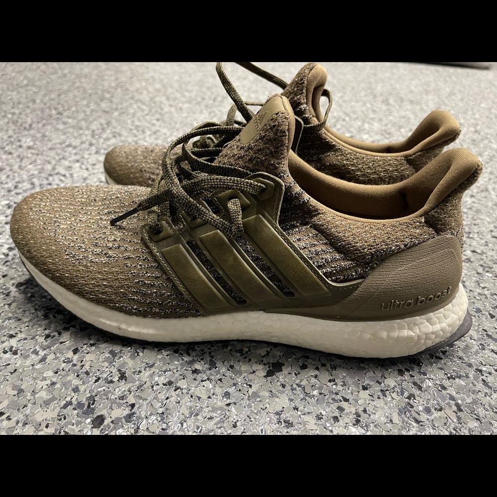Adidas Ultra Boost size 10.5